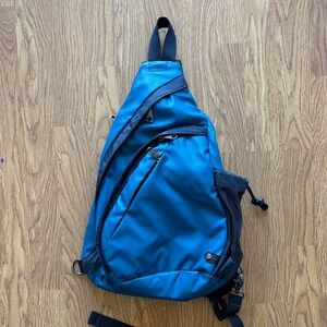 Men's Blue Sling Bag - Streamlined Crossbody Pack